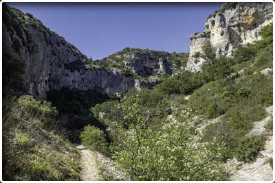 Randonnée pédestre de Joucas et les gorges de la Véroncle dans les Monts de Vaucluse
